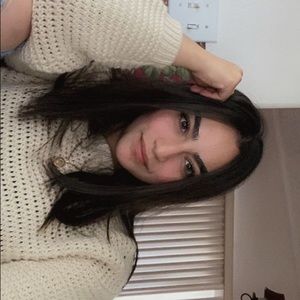 Meet your Posher, Julissa
